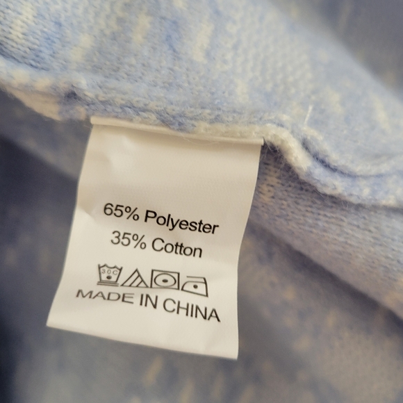 Women's Cropped Gingham Plaid Spring Cardigan - Picture 7 of 8